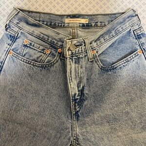 Low Pro Straight Blue Jeans